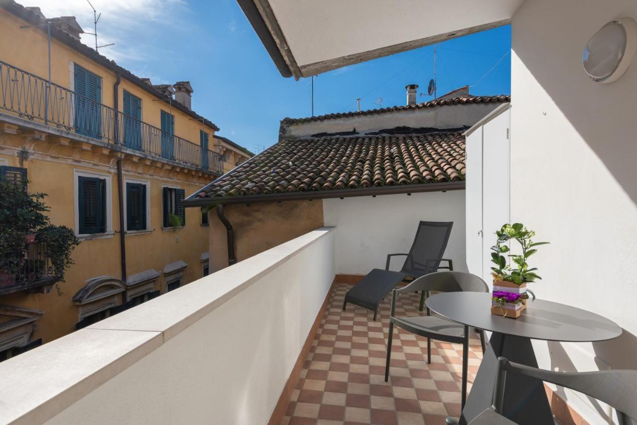 A World Aparts - 12 Viviani Verona Exterior foto